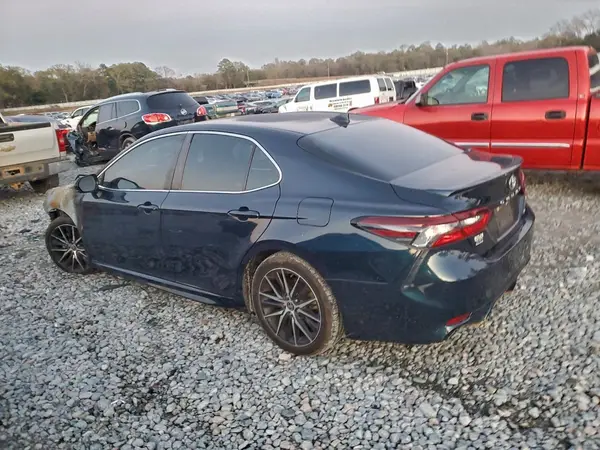 4T1G11AK9MU558988 2021 TOYOTA CAMRY - Image 2
