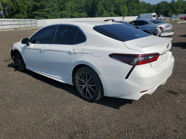 4T1G11AK9MU559915 2021 TOYOTA CAMRY - Image 2