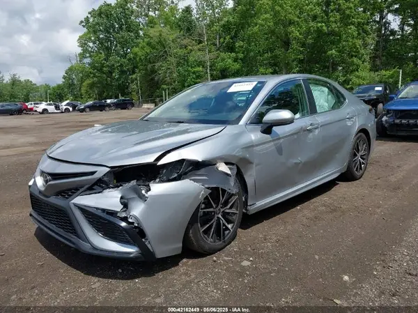 4T1G11AK9MU566301 2021 TOYOTA CAMRY - Image 2