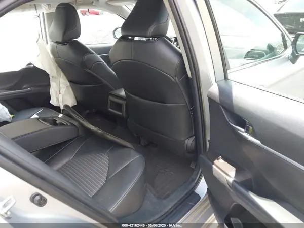 4T1G11AK9MU566301 2021 TOYOTA CAMRY - Image 8
