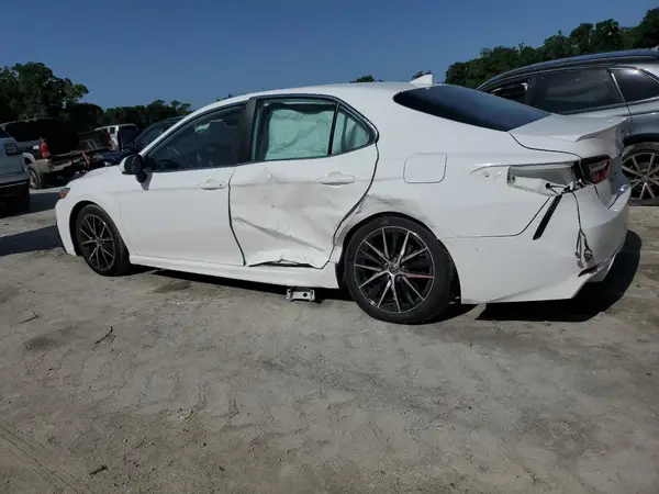 4T1G11AK9MU566380 2021 TOYOTA CAMRY - Image 2