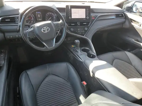 4T1G11AK9MU574253 2021 TOYOTA CAMRY - Image 8