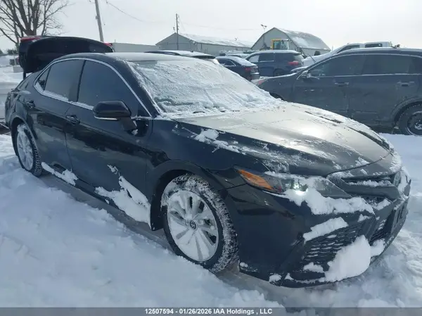 4T1G11AK9MU577699 2021 TOYOTA CAMRY - Image 1