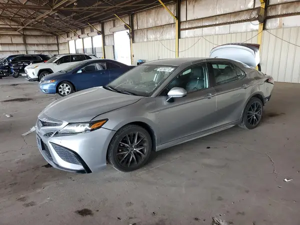 4T1G11AK9MU588556 2021 TOYOTA CAMRY - Image 1