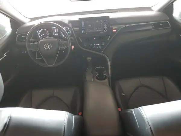 4T1G11AK9MU588556 2021 TOYOTA CAMRY - Image 8