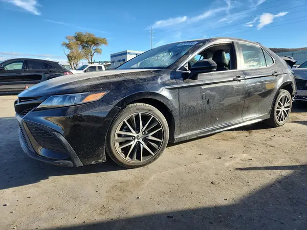 4T1G11AK9MU595412 2021 TOYOTA CAMRY - Image 1