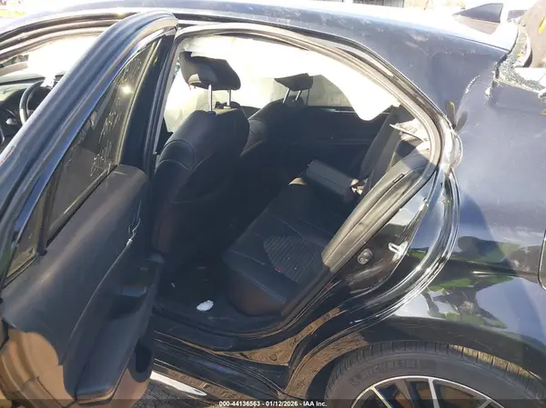 4T1G11AK9MU597984 2021 TOYOTA CAMRY - Image 8