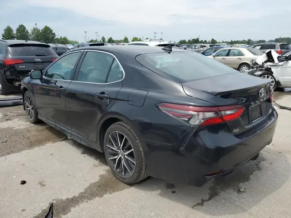 4T1G11AK9MU598990 2021 TOYOTA CAMRY - Image 2
