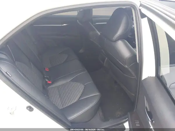 4T1G11AK9MU599783 2021 TOYOTA CAMRY - Image 8