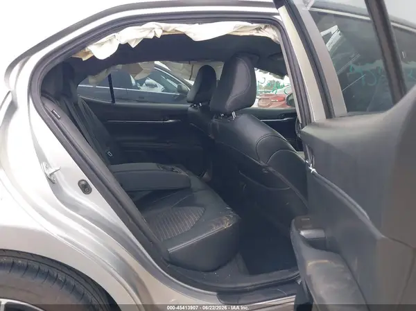 4T1G11AK9MU600382 2021 TOYOTA CAMRY - Image 8