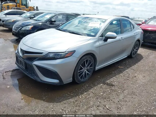 4T1G11AK9MU600544 2021 TOYOTA CAMRY - Image 2
