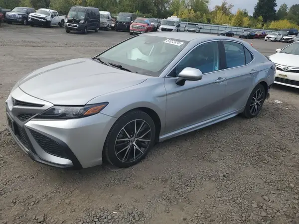 4T1G11AK9MU604125 2021 TOYOTA CAMRY - Image 1