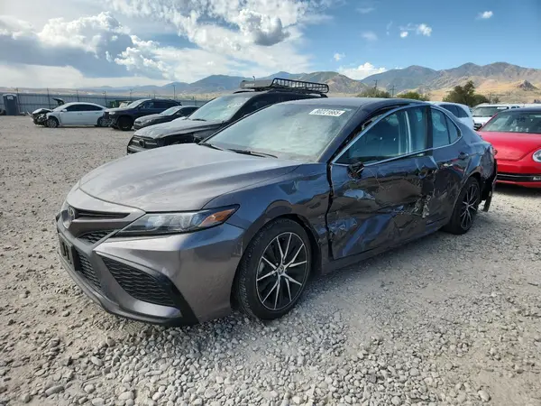 4T1G11AK9MU604187 2021 TOYOTA CAMRY - Image 1