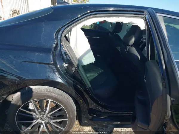 4T1G11AK9MU604349 2021 TOYOTA CAMRY - Image 8