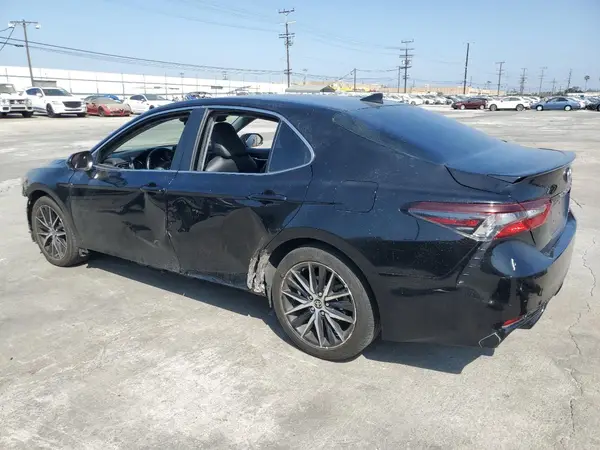 4T1G11AK9MU612564 2021 TOYOTA CAMRY - Image 2