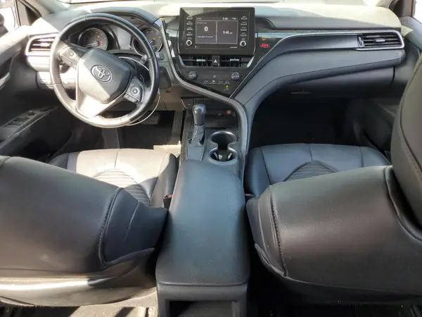 4T1G11AK9MU612564 2021 TOYOTA CAMRY - Image 8
