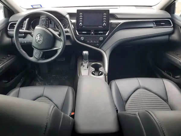 4T1G11AK9MU614847 2021 TOYOTA CAMRY - Image 8