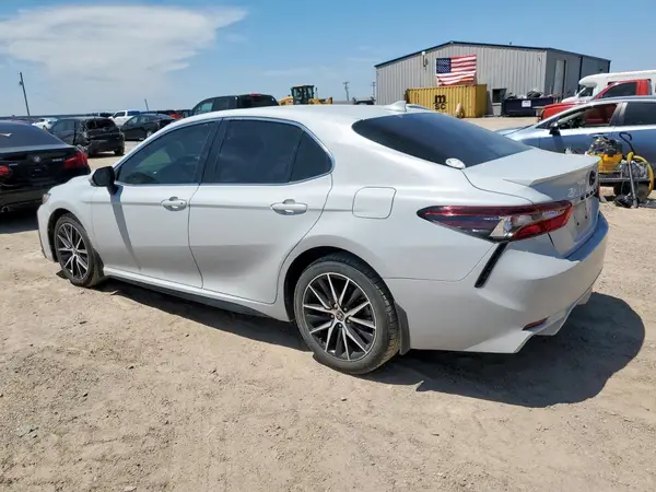 4T1G11AK9NU014153 2022 TOYOTA CAMRY - Image 2