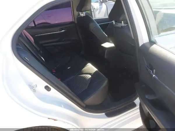 4T1G11AK9NU037996 2022 TOYOTA CAMRY - Image 8