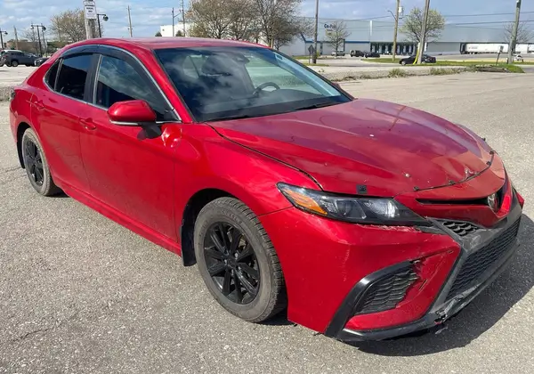 4T1G11AK9NU040137 2022 TOYOTA CAMRY - Image 1