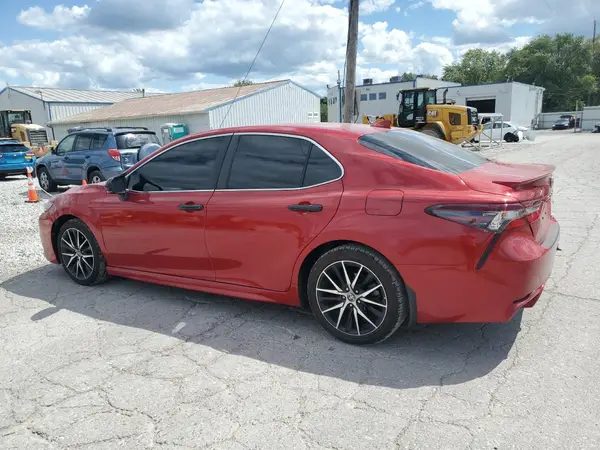 4T1G11AK9NU041367 2022 TOYOTA CAMRY - Image 2