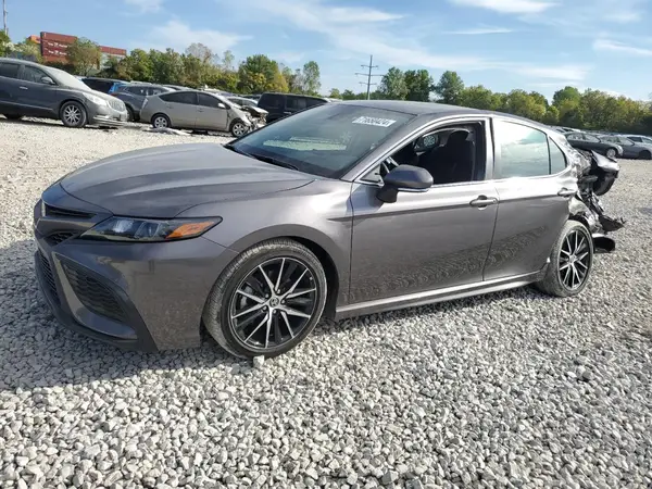 4T1G11AK9NU041546 2022 TOYOTA CAMRY - Image 1