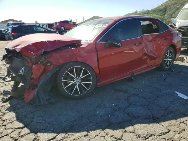 4T1G11AK9NU041580 2022 TOYOTA CAMRY - Image 1