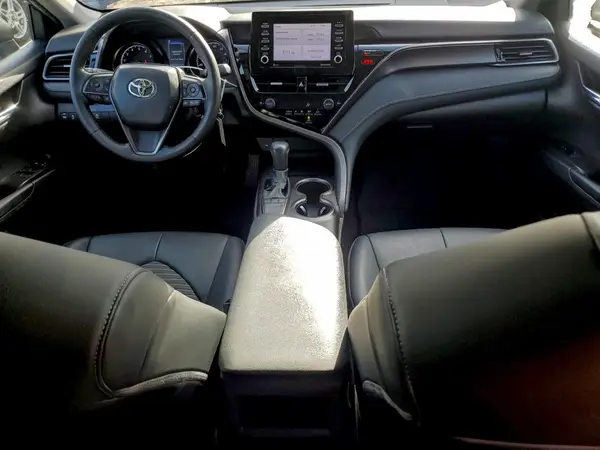4T1G11AK9NU047864 2022 TOYOTA CAMRY - Image 8