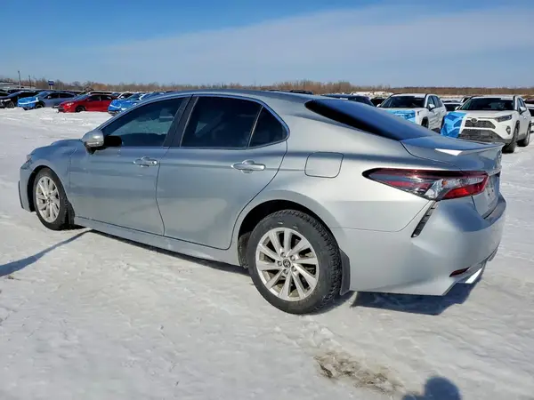 4T1G11AK9NU049856 2022 TOYOTA CAMRY - Image 2