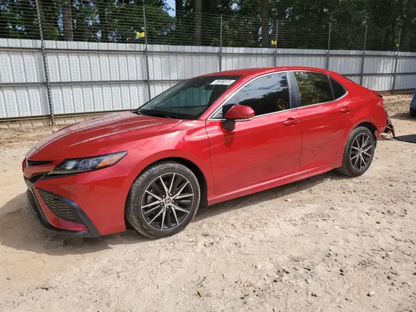 4T1G11AK9NU054555 2022 TOYOTA CAMRY - Image 1