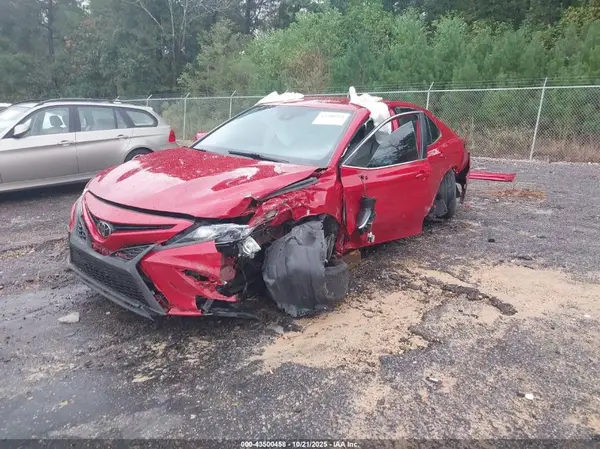 4T1G11AK9NU057861 2022 TOYOTA CAMRY - Image 2