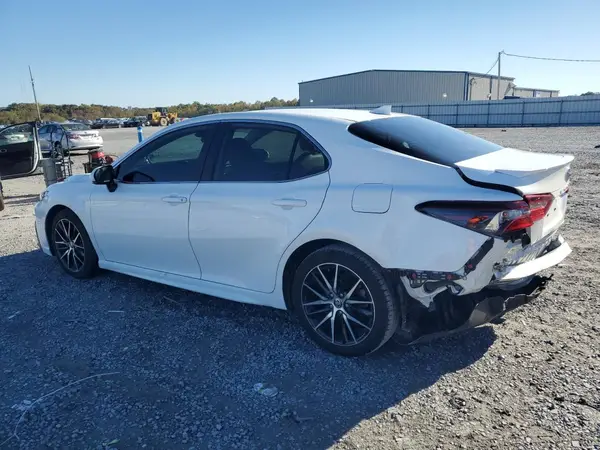 4T1G11AK9NU064826 2022 TOYOTA CAMRY - Image 2