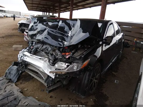 4T1G11AK9NU067841 2022 TOYOTA CAMRY - Image 2