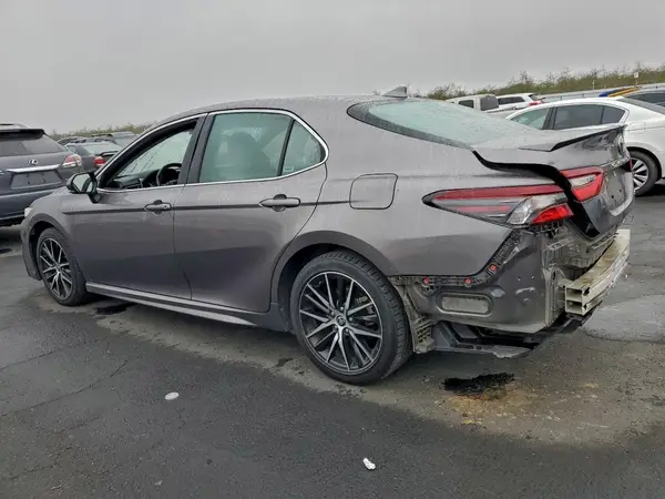 4T1G11AK9NU067872 2022 TOYOTA CAMRY - Image 2
