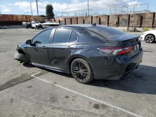 4T1G11AK9NU071811 2022 TOYOTA CAMRY - Image 2