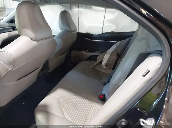 4T1G11AK9NU499765 2022 TOYOTA CAMRY - Image 8