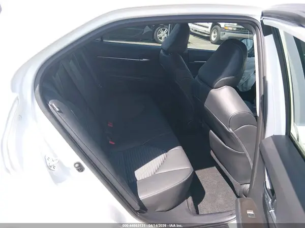 4T1G11AK9NU625008 2022 TOYOTA CAMRY - Image 8