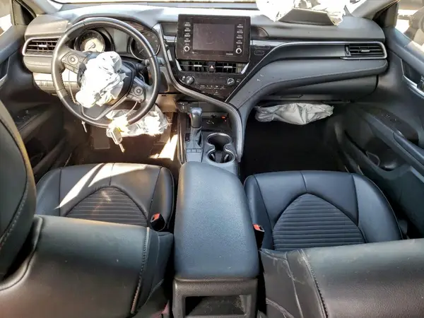 4T1G11AK9NU628300 2022 TOYOTA CAMRY - Image 8