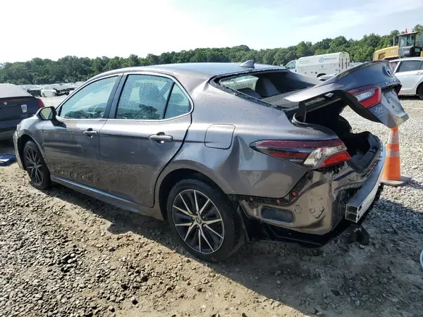 4T1G11AK9NU634355 2022 TOYOTA CAMRY - Image 2
