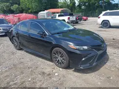 4T1G11AK9NU642715 2022 TOYOTA CAMRY