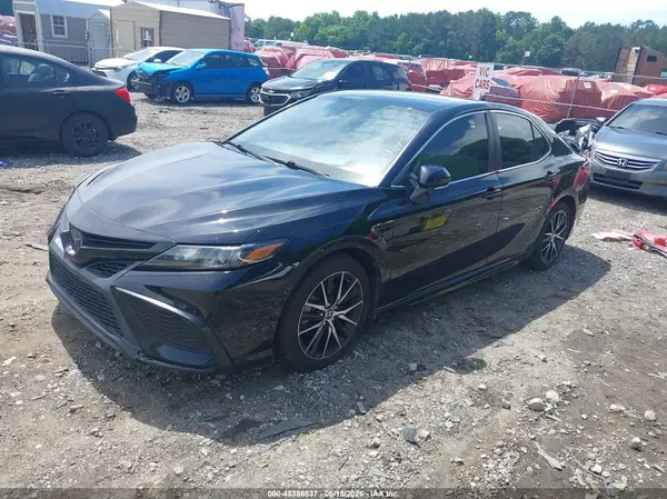 4T1G11AK9NU642715 2022 TOYOTA CAMRY - Image 2