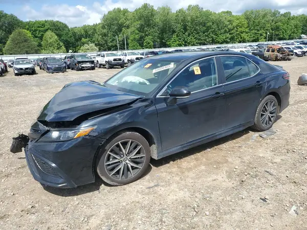 4T1G11AK9NU653035 2022 TOYOTA CAMRY - Image 1