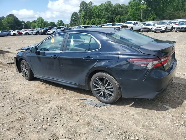 4T1G11AK9NU653035 2022 TOYOTA CAMRY - Image 2