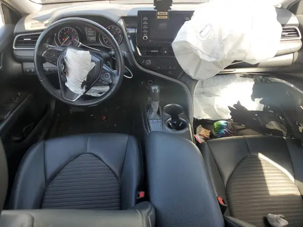 4T1G11AK9NU653035 2022 TOYOTA CAMRY - Image 8