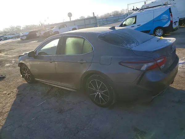 4T1G11AK9NU656419 2022 TOYOTA CAMRY - Image 2