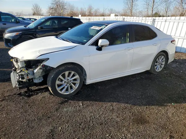 4T1G11AK9NU661412 2022 TOYOTA CAMRY - Image 1