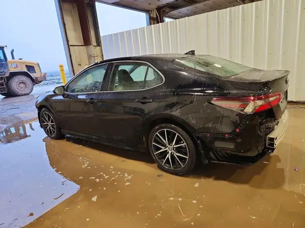 4T1G11AK9NU663287 2022 TOYOTA CAMRY - Image 2