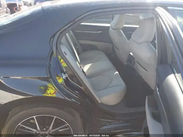4T1G11AK9NU664178 2022 TOYOTA CAMRY - Image 8