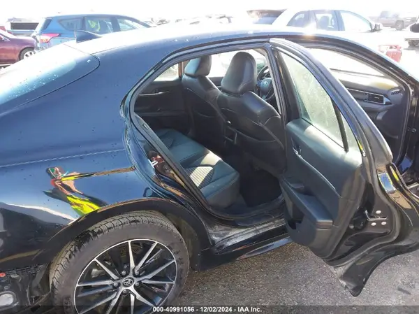 4T1G11AK9NU671325 2022 TOYOTA CAMRY - Image 8