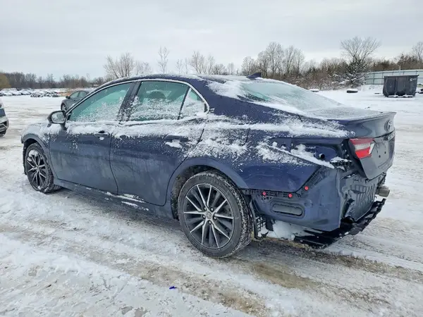 4T1G11AK9NU676654 2022 TOYOTA CAMRY - Image 2